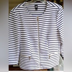 Roz & Ali White blazer, L, navy blue stripe w/pockets
